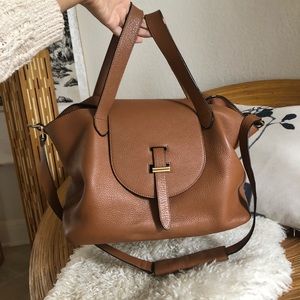 Meli melo thela medium